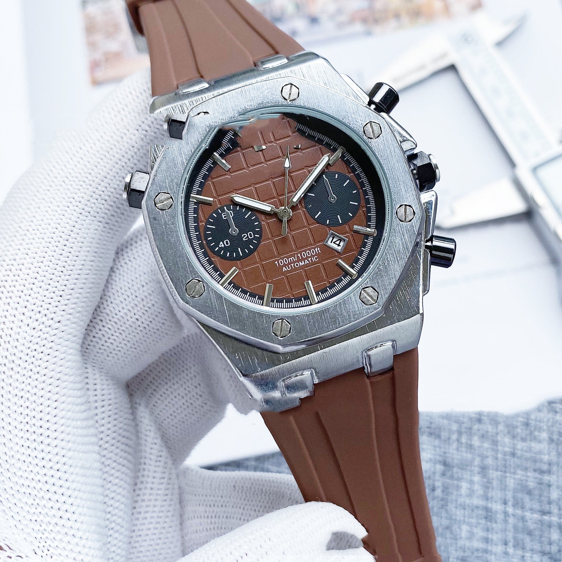 Men's Fashion Love Brand Quartz 3-pin Tape Watch